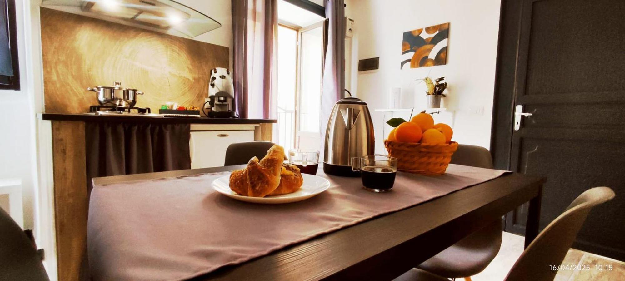 Demasiantval House Apartment
